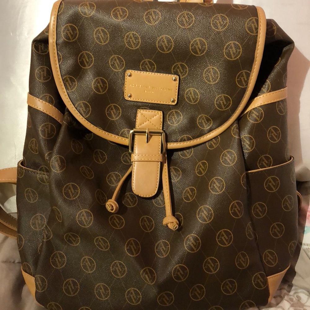 A Adrienne vittadini bag